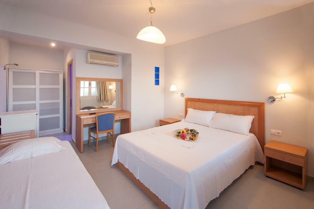 Hotel Vassilias Beach *